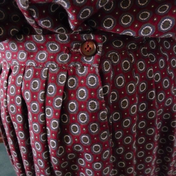 Unworn Bristol County blouse/skirt set - Picture 10 of 11